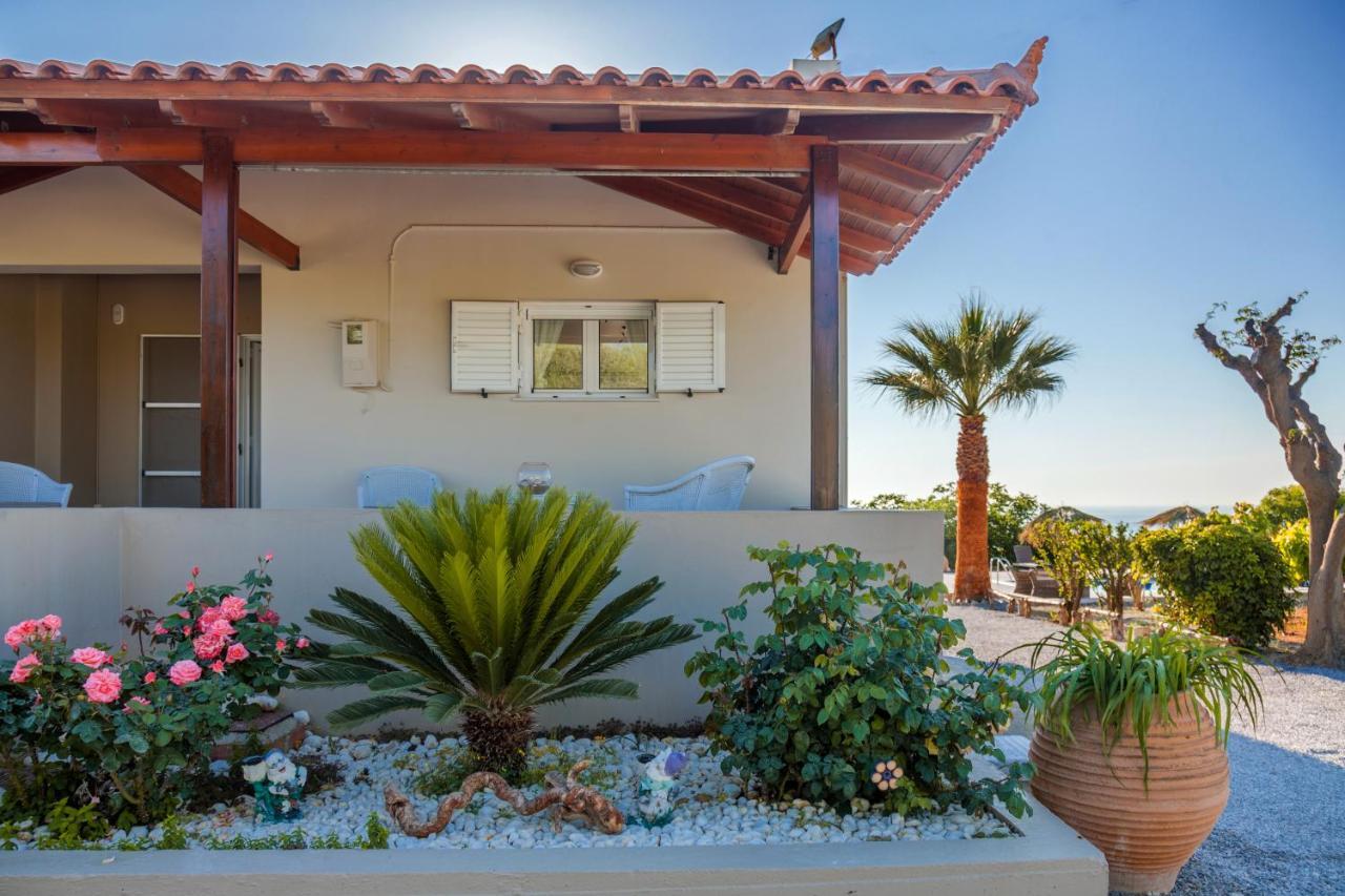 Chrysalida, Unspeakble Views And Privacy!